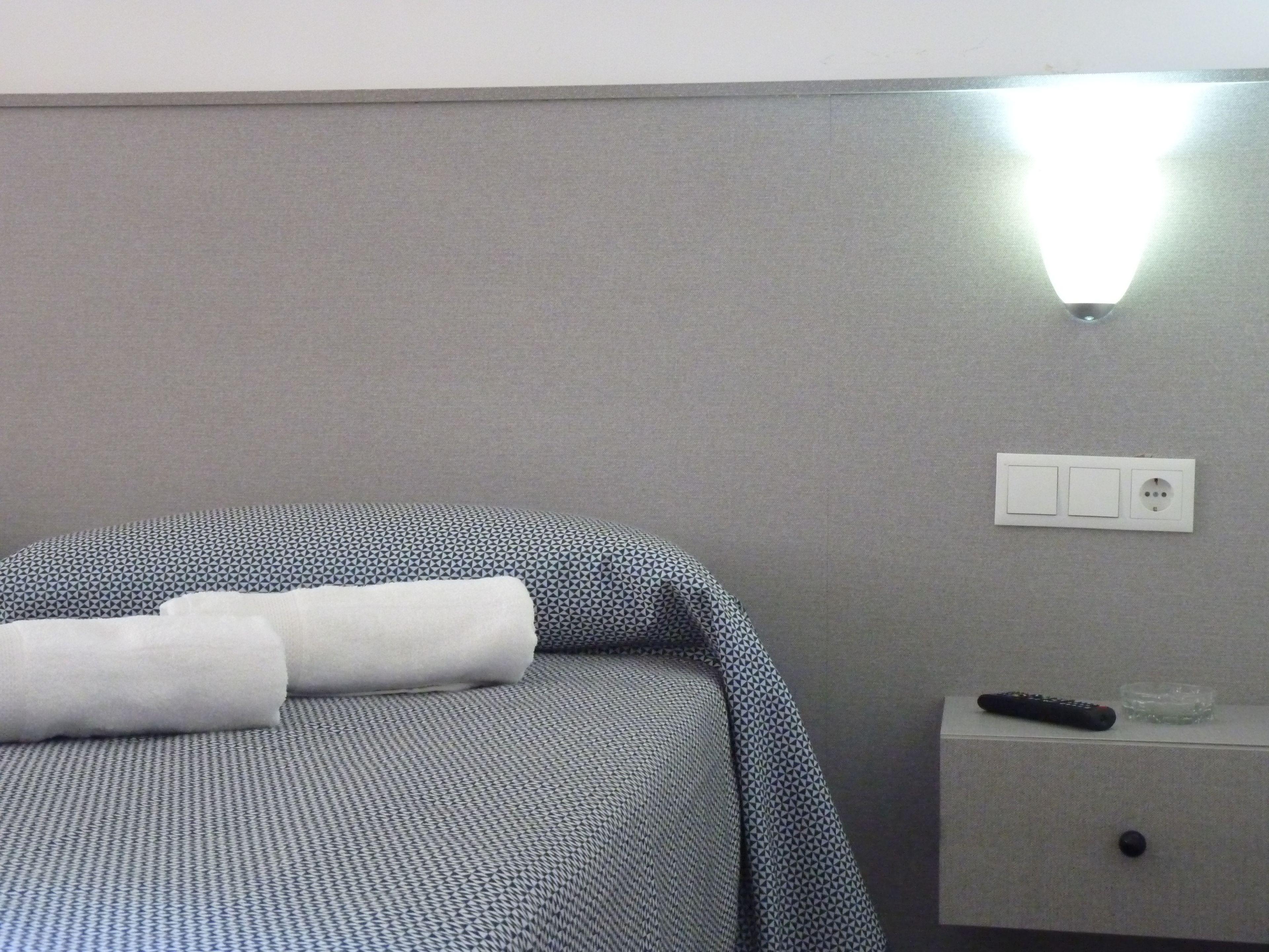 Hostal Drassanes — Photos 3
